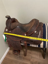 Load image into Gallery viewer, 16” Circle Y Western Saddle