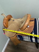 Load image into Gallery viewer, 15” Southern Western Saddle
