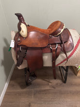 Load image into Gallery viewer, 16” Southern Roping Saddle