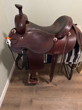 Load image into Gallery viewer, 17” Cashel Trail Western Saddle