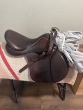 Load image into Gallery viewer, 16.5 Loxley Bliss English Saddle