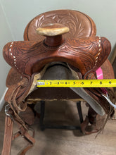 Load image into Gallery viewer, 15” Hereford TexTan Western Saddle