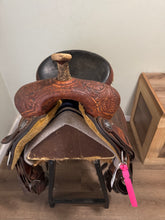 Load image into Gallery viewer, 15” Scott Thomas Trophy Western Barrel Saddle