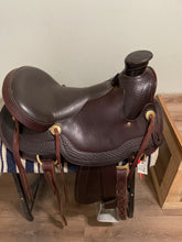 Load image into Gallery viewer, 17” Flex Wade Big Horn Western Saddle