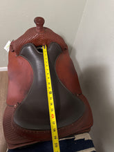 Load image into Gallery viewer, 18” Frontier Western Saddle