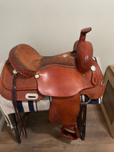 Load image into Gallery viewer, 17” Dakota Western Saddle