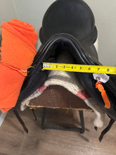 Load image into Gallery viewer, 17.5” JRD Custom Dressage Saddle