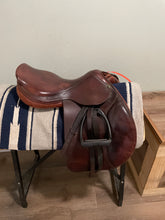 Load image into Gallery viewer, 17” Dominus AP English Saddle