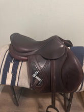 Load image into Gallery viewer, 16” CWD SE 2Gs Jump Saddle