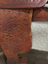 Load image into Gallery viewer, 15” Western Saddle