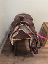 Load image into Gallery viewer, 15” Smith Saddlery Western Saddle