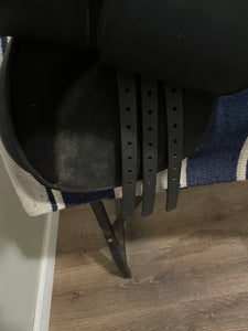 16.5” Black Wintec AP English Synthetic Saddle
