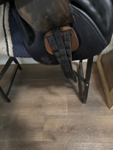 17.5” Albion Legend 5000 Dressage Saddle