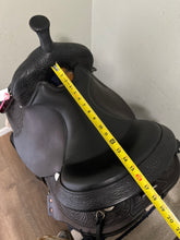 Load image into Gallery viewer, 15.5” High Horse Western Saddle