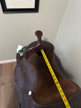 Load image into Gallery viewer, 16” Royal King Western Saddle