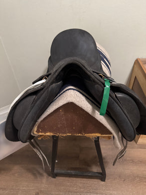 16” Wintec Dressage Saddle