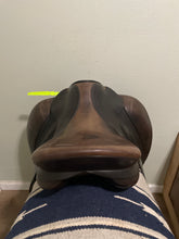 Load image into Gallery viewer, 18.5” Prestige Dressage Saddle