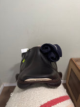 Load image into Gallery viewer, 18” Prestige X Advanced Monoflap  Saddle