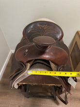 Load image into Gallery viewer, 15.5&quot; Tex Tan Western Saddle