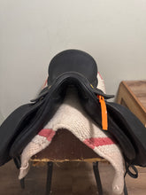 Load image into Gallery viewer, 17” Revere Dressage Saddle
