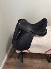 Load image into Gallery viewer, 17” Custom Monoflap Dressage Saddle