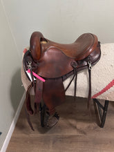 Load image into Gallery viewer, 15” Sharon Saares Endurance Saddle