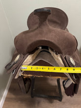 Load image into Gallery viewer, 15.5” Tough 1 King Synthetic Western Saddle