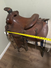 Load image into Gallery viewer, 13” Porter Western Saddle