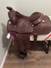 Load image into Gallery viewer, 15.5” Western Saddle