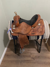 Load image into Gallery viewer, 14.5” Circle Y Barrel Saddle