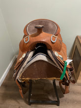 Load image into Gallery viewer, 16” Royal King Western Saddle