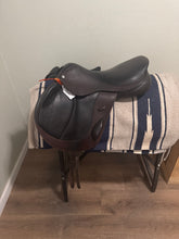 Load image into Gallery viewer, 17.5” Custom Monte Carlo Monoflap Jump Saddle