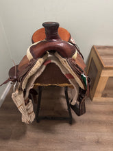 Load image into Gallery viewer, 16” Southern Roping Saddle