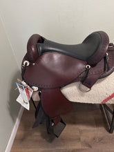 Load image into Gallery viewer, 17” Circle Y Park and Trail Endurance Saddle