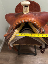 Load image into Gallery viewer, 14” Blueridge Barrel Saddle