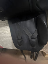 Load image into Gallery viewer, 18” DT Saddlery Dressage Saddle