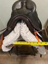 Load image into Gallery viewer, 17” Orthoflex Stitchdown Endurance Saddle