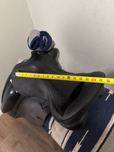 Load image into Gallery viewer, 17” N2 Cardhu Monoflap Dressage Saddle