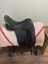 Load image into Gallery viewer, 18” Custom Dressage Saddle