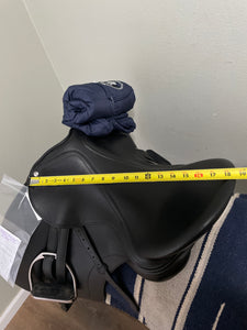 18” Schleese Triumph Dressage Saddle