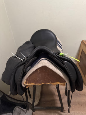 18” Reactor Pannel Dressage Saddle