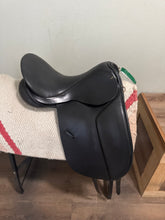 Load image into Gallery viewer, 16.5” JRD Concord Dressage Saddle