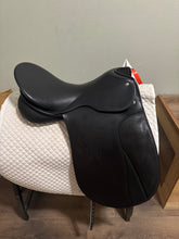 Load image into Gallery viewer, 17.5” Passier Dressage Saddle