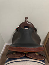 Load image into Gallery viewer, 17.5” Parelli Western Saddle