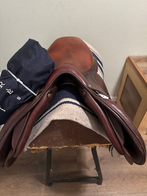 17.5” Antares Jump Saddle
