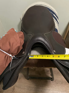 17.5” Voltaire Palm Beach Jump Saddle