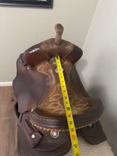 Load image into Gallery viewer, 14” Double J Western Barrel Saddle
