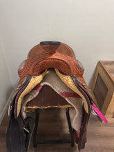 Load image into Gallery viewer, 15.5” Broken Horn Western Saddle