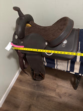 Load image into Gallery viewer, 15” Wintec Synthetic Western Saddle