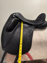 Load image into Gallery viewer, 17” Custom Monoflap Dressage Saddle